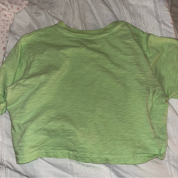 Aritzia Cropped Tee - Picture 3 of 3